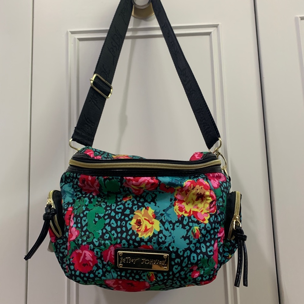 Betsey Johnson insulated lunch box